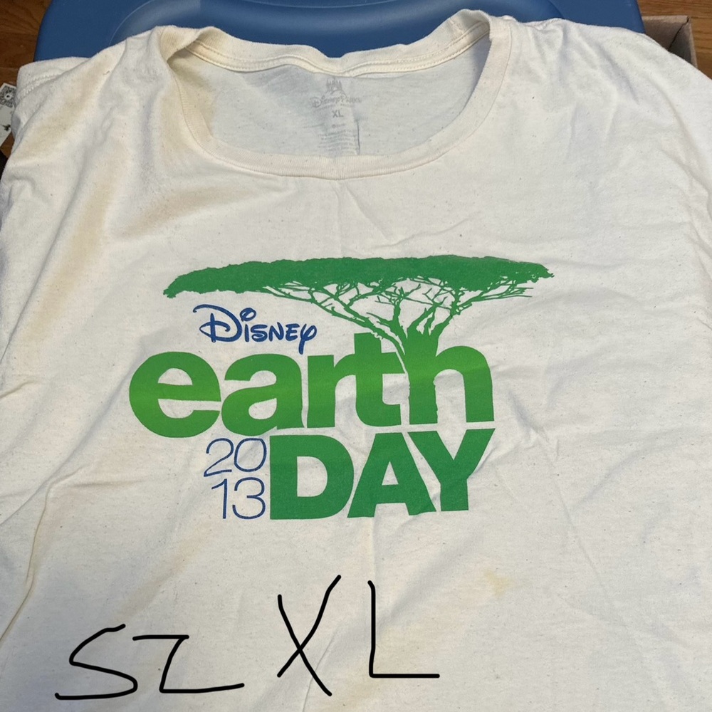 Disney Earth Day Long Sleeve Tee - Cream & Green